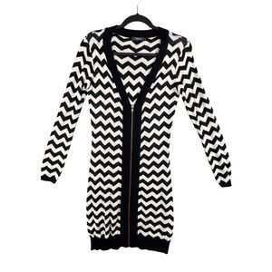 THEME Women's S‎ Black White Chevron Zip Front Knit Sweater Dress Knee Length